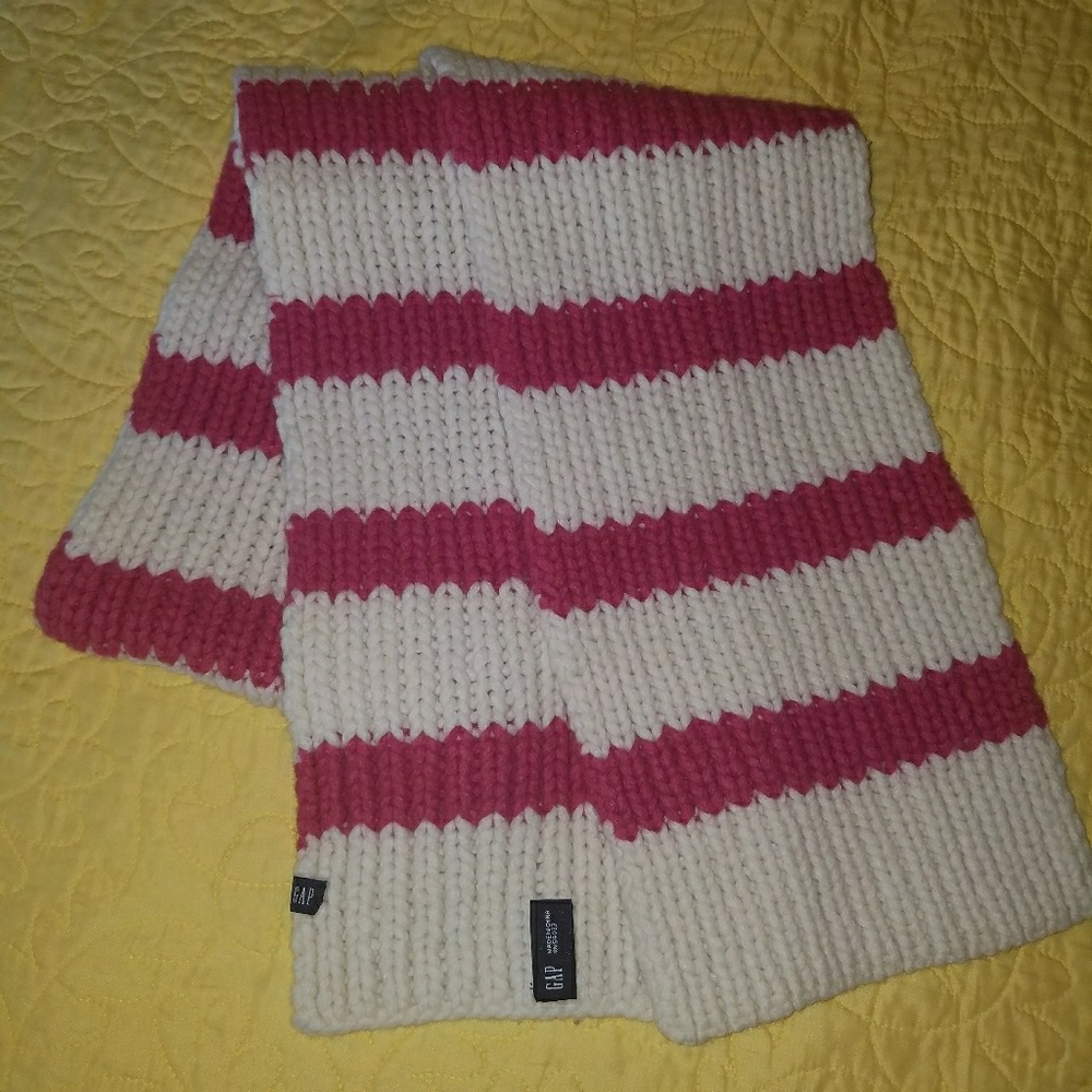 GAP winter scarf